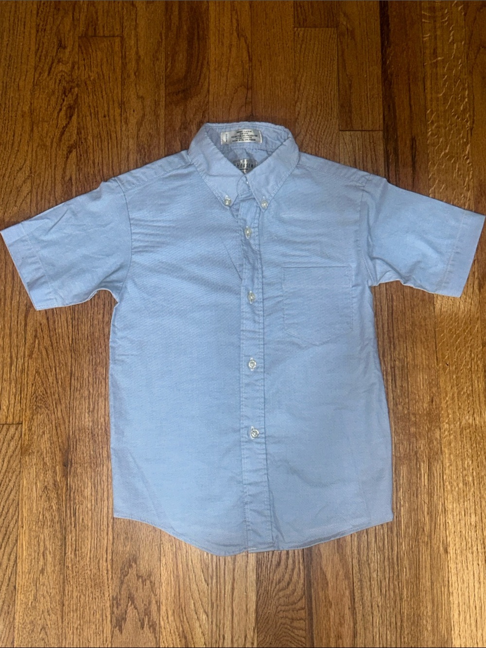 Van Heusen Light Blue Short-Sleeve Button-Down Shirt Boys size 6
